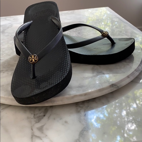 Tory Burch Shoes - Tory Burch Black Wedge/Platform Flipflop Size 7